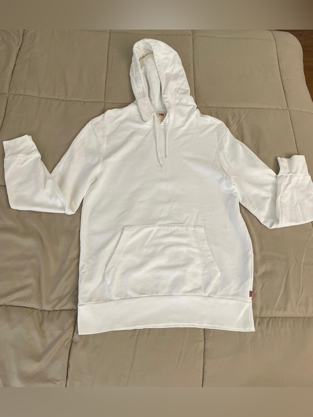 Medium Levi’s Classic White Pullover Hoodie